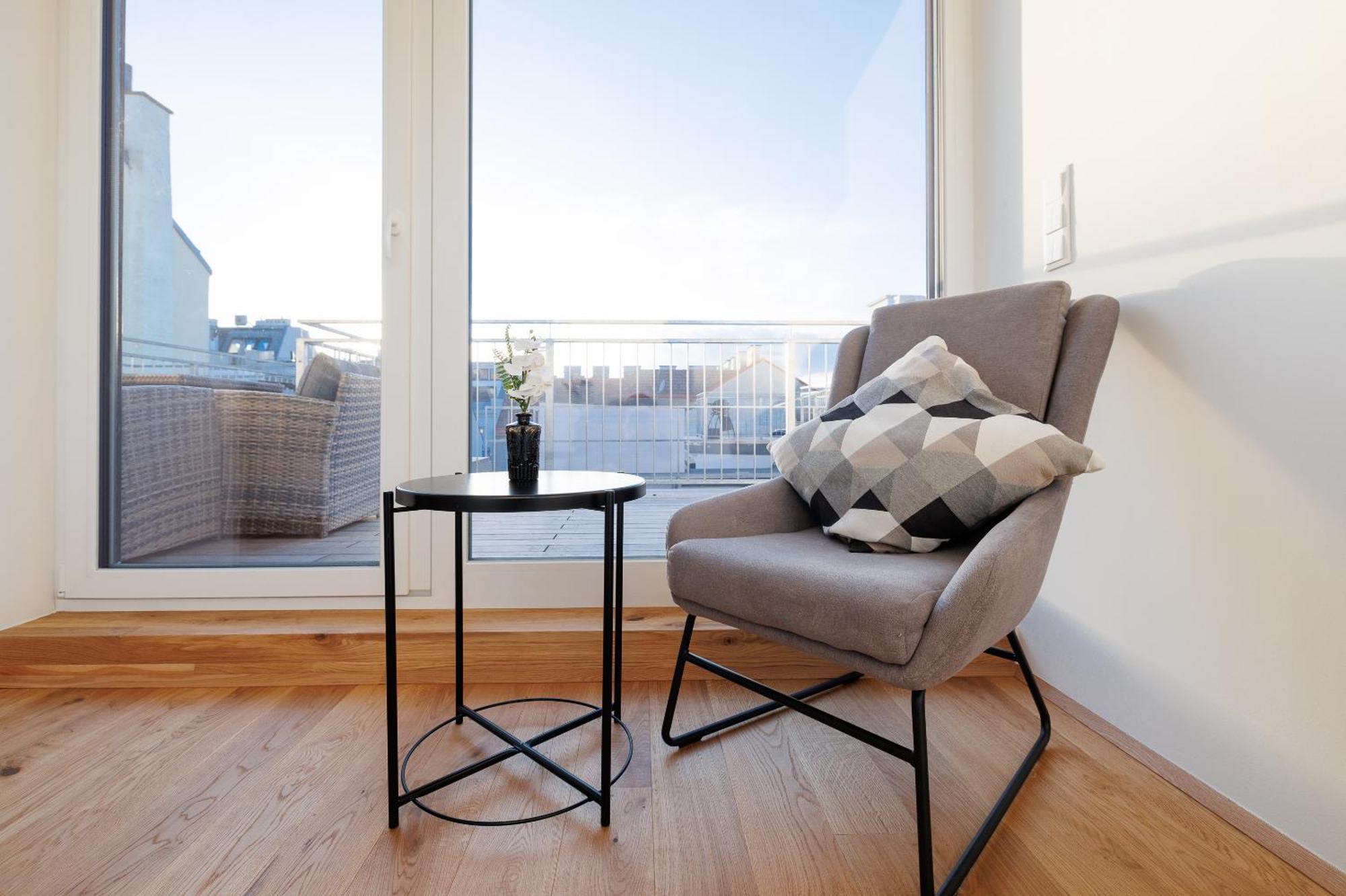Symphony Apartments 41 - Modern Loft With Terrace And Grill In Central Location Вена Экстерьер фото